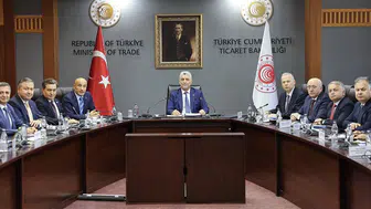 İhracatın yeni rotası Ankara'da çizildi: Bakan Bolat'tan TİM yönetimine kritik mesaj