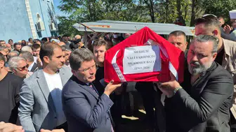 Emeklilik hayalleri yarım kaldı: Vali yardımcısı son yolculuğuna uğurlandı