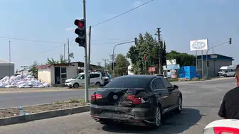 Düziçi'nde trafik ışıklarında korkutan kaza: 3 yaralı