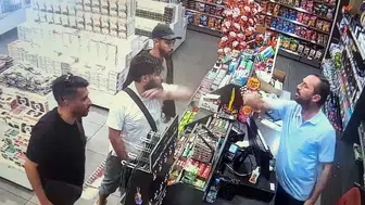 Edirne'de dehşet anları: Tartışma büyüdü, otomobili insanların üzerine sürdü