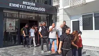 Hastane otoparkında şoke eden keşif: Panelvanın içinden çeyrek milyon hap çıktı