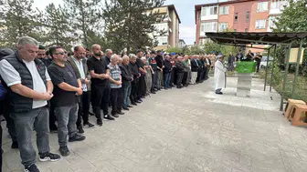 Genç öğretmenin hazin vedası: Tutuklu eşi ve kardeşi jandarma eşliğinde son görevde