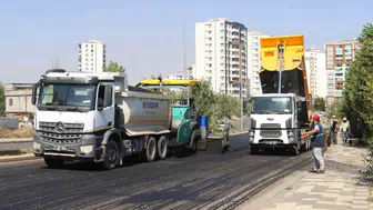Diyarbakır'da ulaşım hamlesi: Binlerce ton asfaltla yollar baştan aşağı yenilendi