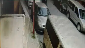 Kağıthane'de dehşet anları: Yol vermediği iddiasıyla 75 yaşındaki adama yumruklu saldırı