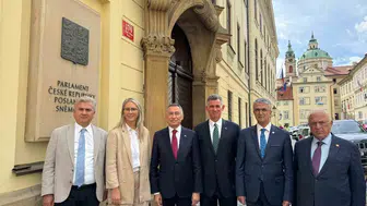 Prag'da kritik diplomasi: Türkiye'den İsrail'in dostuna 'soykırım' uyarısı