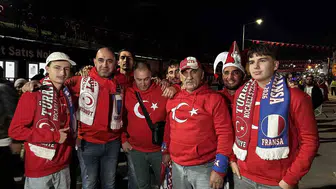 Kocaeli'de dev randevu: Ay-yıldızlılar için tribünler şimdiden kırmızı beyaza büründü