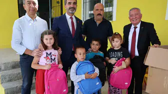 Honaz'da okul heyecanı: Başkan Kepenek'ten minik öğrencilere anlamlı destek