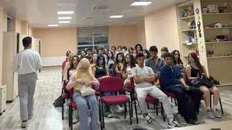 Menteşe'de Sahne Işıkları Genç Yetenekler İçin Yanıyor
