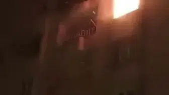 Sur'da gece yarısı dehşeti: Sekiz katlı binada alevler yükseldi