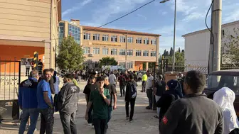 Okul yolunda dehşet anları: 11 öğrenciyi vuran saldırganın kimliği şoke etti