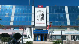 Menderes Belediyesi soruşturmasında yeni perde: Avukat E.G. gözaltına alındı