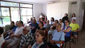 Antalya'da Mavi Ev Dokunuşu: Alzheimer ile Mücadelede Yalnız Değiller