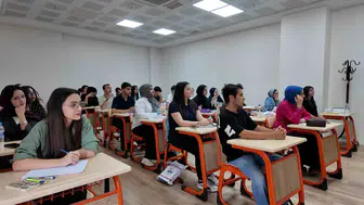 Elazığ'da Sınav Maratonuna Ücretsiz Destek Eli: Gençlerin Geleceği İçin Yeni Adım