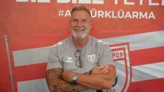 Samsunspor'da Thorsten Fink'ten sabır çağrısı: Yeni bir kimlik inşa ediyoruz