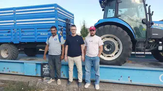 Manyas ovasında altın sarısı mesai: Ayçiçeği üreticisi için ön alım fiyatı netleşti