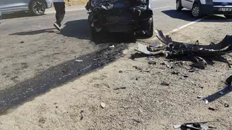 Eruh yolunda şiddetli çarpışma: Dört kişi hastanelik oldu