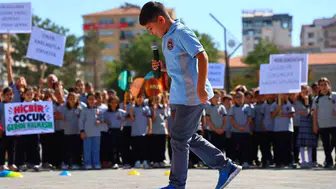 Elazığ'ın kalbinde Gazze için yükselen ses: Çocuklar umutlarını gökyüzüne bıraktı