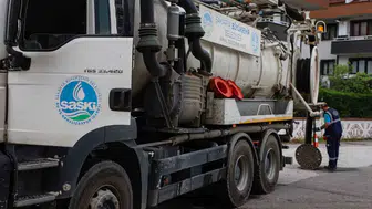 Sakarya'da gece yarısı alarmı: Metrekareye düşen 57 kilogram yağış altyapıyı test etti