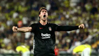 Dusan Vlahovic Kadıköy'de tarih yazdı: Derbi zaferinin mimarı oldu