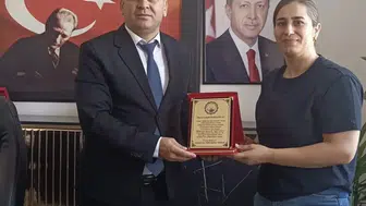 Almanya'dan Çermik'e uzanan vefa eli: Yüzlerce öğrencinin yüzünü güldürdü