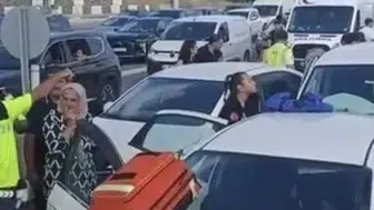 Kuzey Marmara Otoyolu'nda gişe paniği: Dört araç birbirine girdi