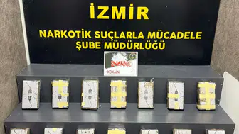 İzmir sokaklarında zehir tacirlerine ağır darbe: İki araçta büyük yakalama