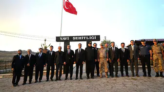 Vali Baruş'tan duygusal ziyaret: Şehit ailelerinin kapısını çaldı