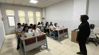 Çorumlu gençlerin üniversite hayali belediye çatısı altında gerçeğe dönüşüyor