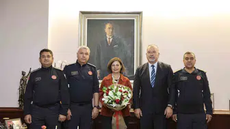 Eskişehir'in kahramanlarına Başkan Ünlüce'den tam destek: Canınızı hiçe saydığınızı biliyoruz