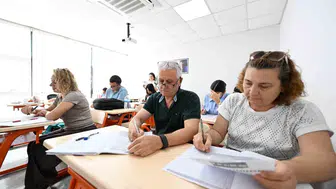 Mersin'de Dil Engelini Aşmak İsteyenler İçin Ücretsiz Eğitim Seferberliği