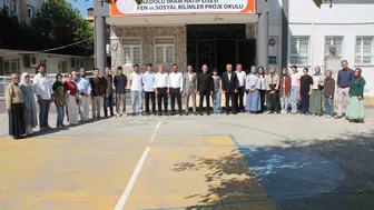 Erzin'in gurur tablosu: Türkiye derecesi yapan gençler Kaymakamlıkta ağırlandı