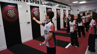 Erzincan dart sporunun kalbi oldu: Şampiyonada ilk atışlar yapıldı
