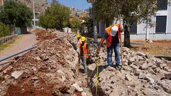 Marmaris'in o mahallesinde su çilesi bitiyor: Bidonlarla su taşıma devri kapanıyor