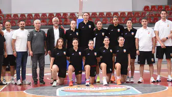 Kayseri'nin potadaki gururu sağlık güvencesini tazeledi: Yeni sezona iddialı giriş