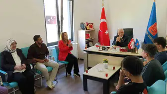 Minik ellerden kahramanlara vefa: Eskişehir'de duygusal buluşma