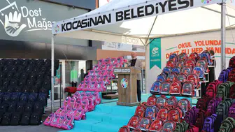 Kocasinan'da Dost Eli uzanan her öğrenci yeni döneme eksiksiz başlıyor