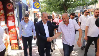 Elazığ'da seçim mesaisi: İdris Alan esnafın nabzını tutuyor