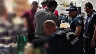 Gaziantep'te iki kamyon dolusu zehir: Tarihi değiştirilen ürünler raflara girmeden yakalandı