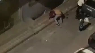 Sultangazi'de aile içi gerilim sokağa taştı: Kadına şiddet ve bebek arabalı saldırı anları kamerada