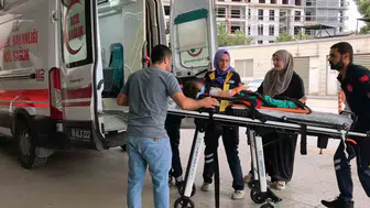 Balkon oyununda korku dolu anlar: 4 yaşındaki çocuk beton zemine çakıldı