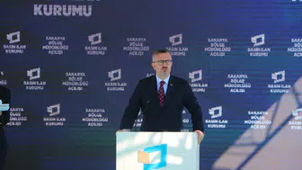 Küresel Vicdanın Sesi Sakarya'dan Yükseldi: Dünya Beşten Büyüktür Vurgusu