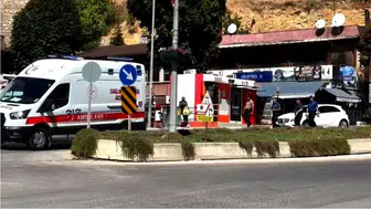 Bilecik'te ani manevra felaketle bitti: Motosikletli sürücü hastanelik oldu