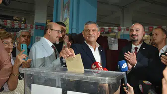 Özgür Özel'den Manisa'da radikal demokrasi çıkışı: Sandığı üyelerin ayağına götürüyoruz