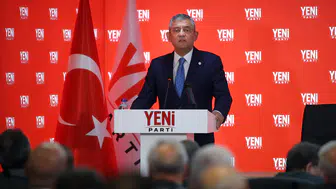 Özgür Özel'den iddialı çıkış: Seçim gecesi teselli aramak için değil, iktidar olmak için yola çıktık