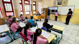 Bozdoğan'da eğitim mesaisi: Kaymakam Sözen sınıfları tek tek gezdi
