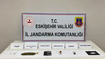 Eskişehir'de zehir tacirine jandarma baskını: Adresinden cephanelik çıktı