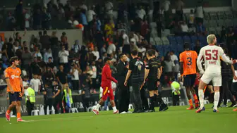 Kadir Sağlam'ın kararı sonrası saha karıştı: Nuri Şahin'e maç sonu kırmızı kart şoku