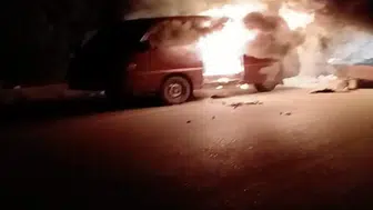 Gece yarısı dehşeti: Seyir halindeki araç bir anda alev topuna döndü