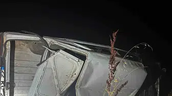 Babaeski yolunda gece yarısı dehşeti: Otomobil tarlaya uçtu