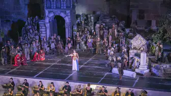 Aspendos'un Tarihi Taşları Verdi'nin Attila'sı ile Yankılandı: 33. Festival Perdeyi Açtı